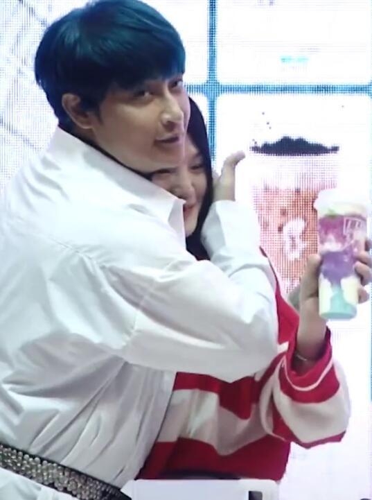 太尴尬!陈志朋站台卖奶茶,一杯5000没人买