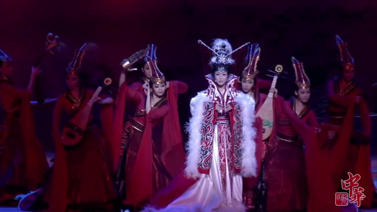 李玉刚现场演绎《出塞曲》 惊艳全场