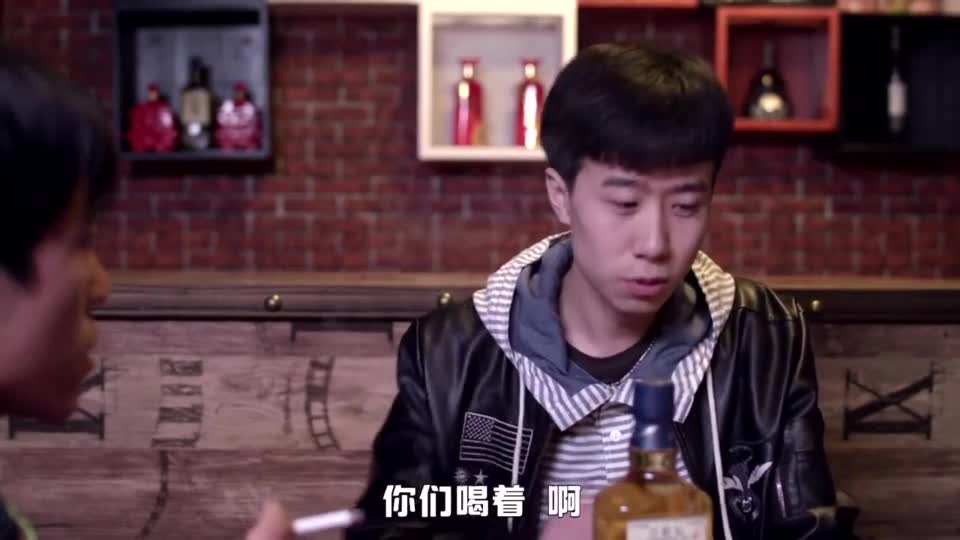 郑云工作室：酒有凌云志 喝多要小心