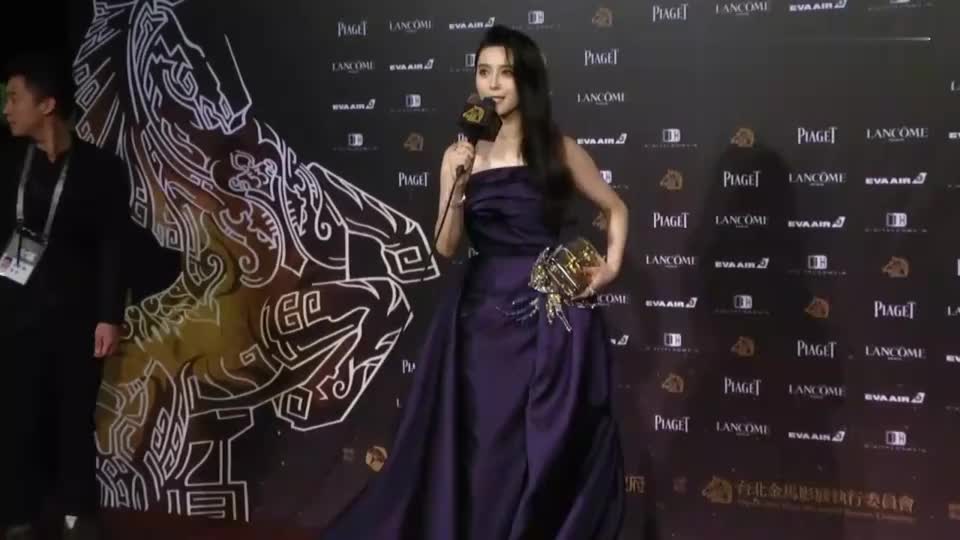 在杨幂包里翻出这件私人物品 小S气到起身要走