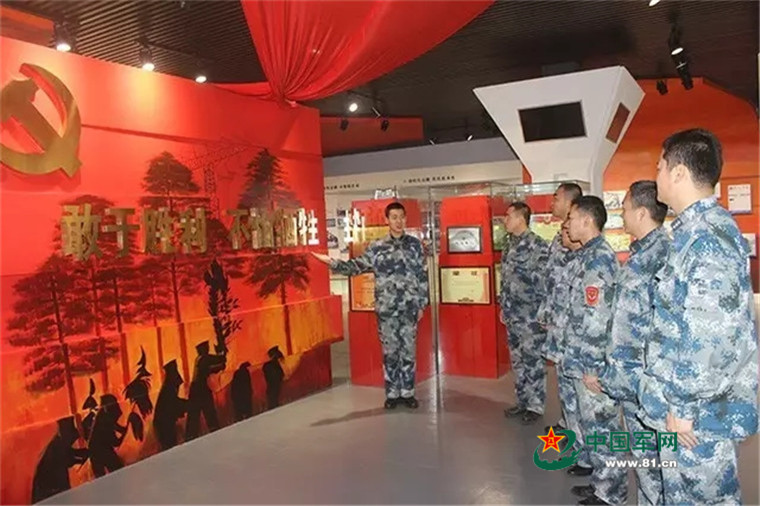 　　从站魂精神中汲取力量，是北极雷达兵接续发展、连续先进的根本所在。