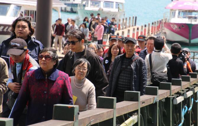 　　  陆客缩减致两岸航运旅客大减5成8。（图片来源：台湾《联合报》）