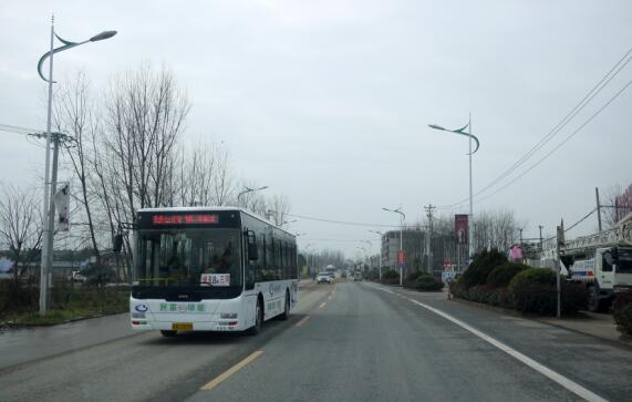 (城关到三河镇的8路城乡公交)