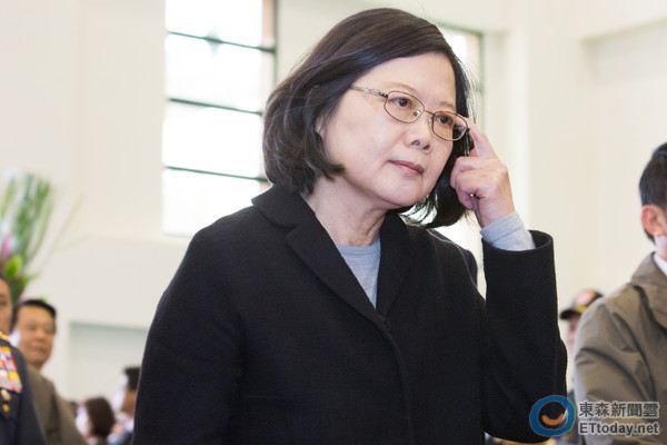 蔡英文欲成立 各种队 预算高达7千亿 遭批符咒