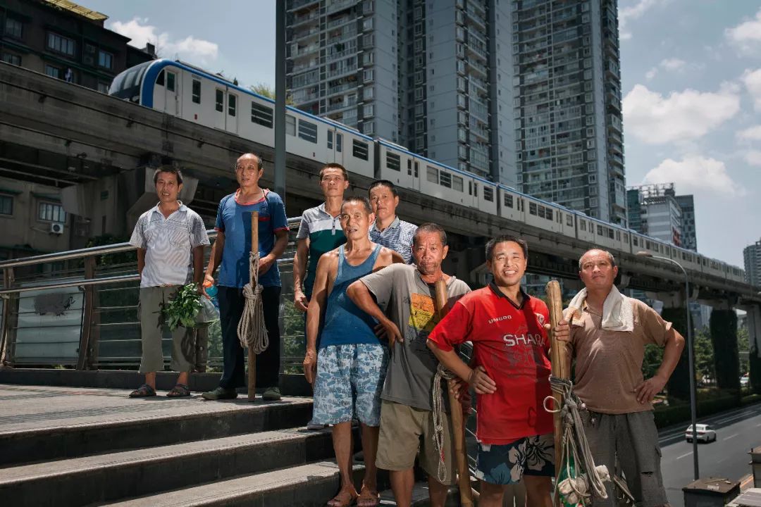 豆瓣97低成本纪录片见证了棒棒群体的消失
