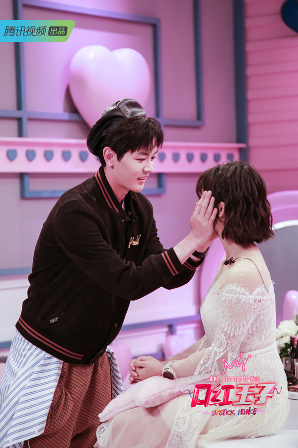 《口红王子》热播 戴景耀沈月上演"最萌身高差"