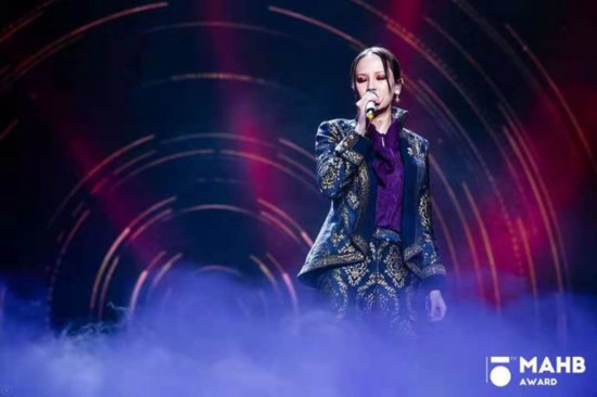 为时代风云加冕第十五届MAHB年度先生盛典礼至京城 为时代风云加冕第十五届MAHB年度先生盛典礼至京城