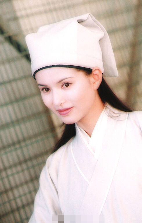 段譽(yù)神仙姐姐再聚首！李若彤陳浩民22年后再度同框