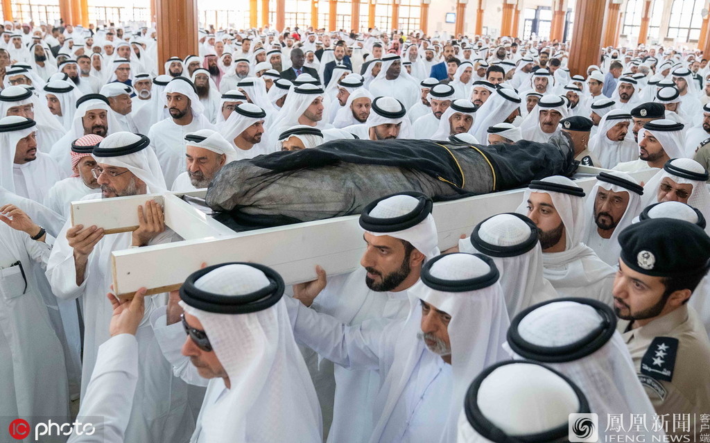 时间7月3日,阿联酋沙迦,沙迦酋长之子哈立德·阿尔·卡西米的葬礼举行