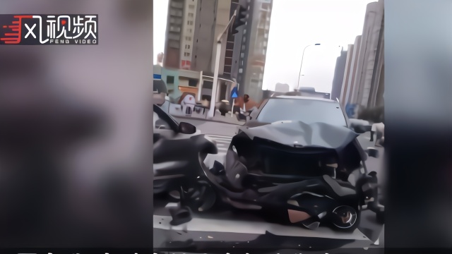 现场：江苏常州奔驰车连撞多车 已致3死10伤
