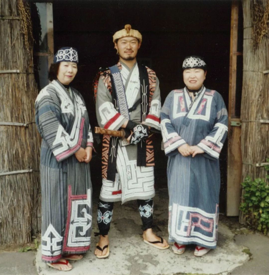 听说过阿伊努族吗？东北亚最古老人种之一，近代是如何没落的？_凤凰网