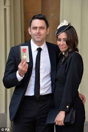 奥沙利文获受官佐勋章 英王子亲自颁发