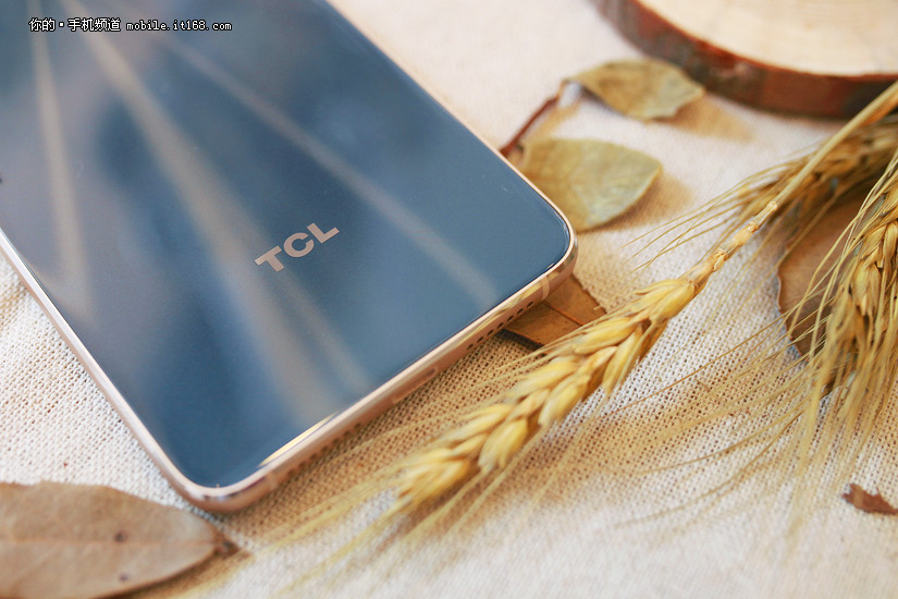 tcl 750黛蓝版图赏:用外观质感征服你