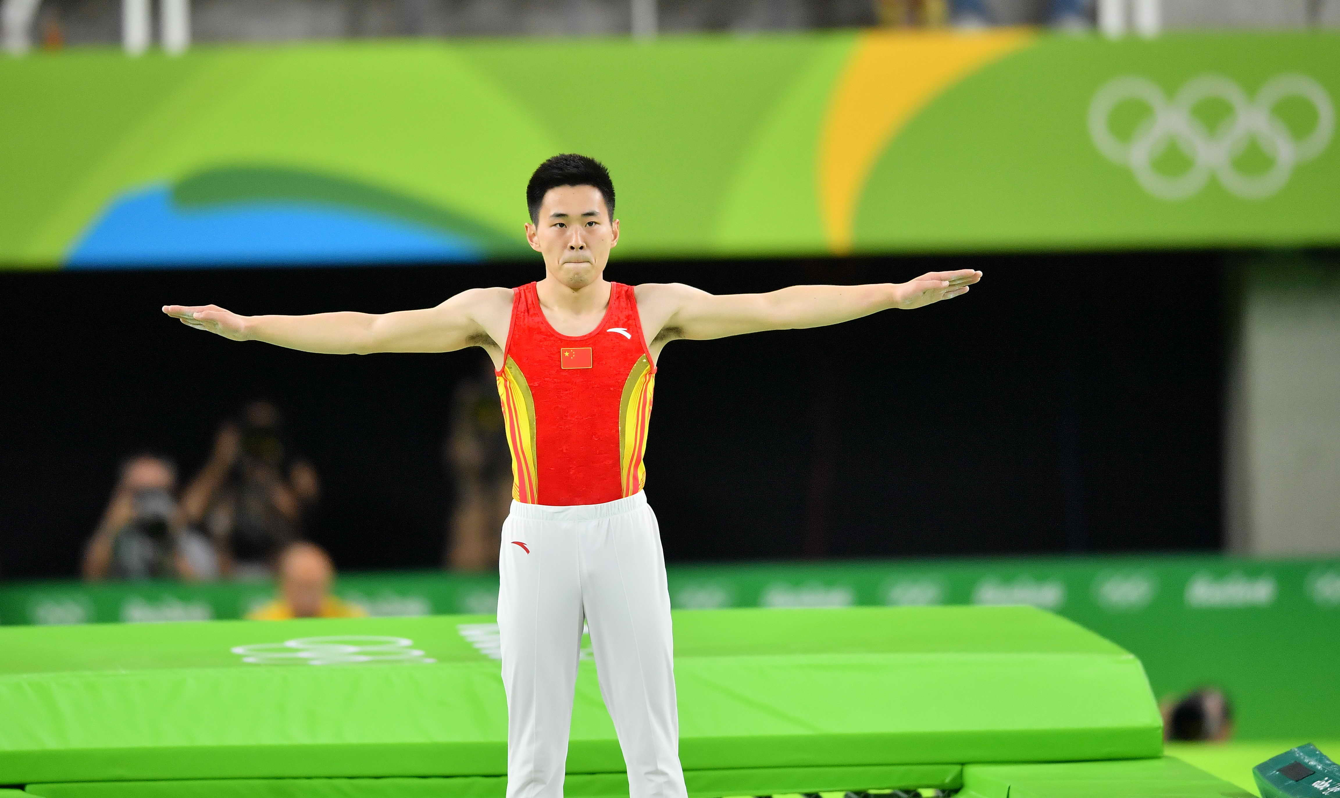 男子蹦床决赛董栋摘银高磊获第三