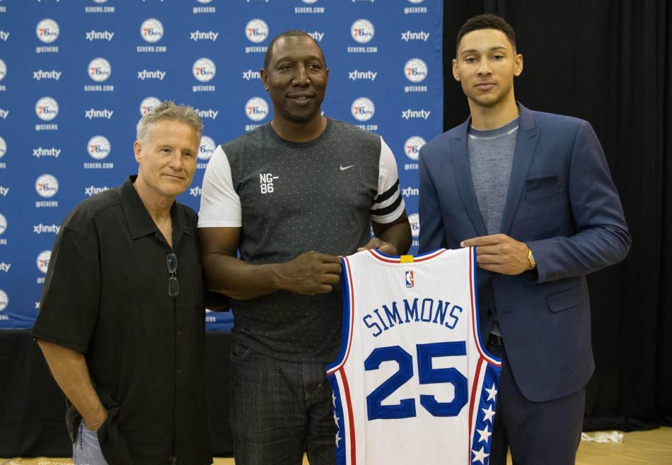 本-西蒙斯在2016年的nba选秀大会上,在第一顺位被76人队选中.