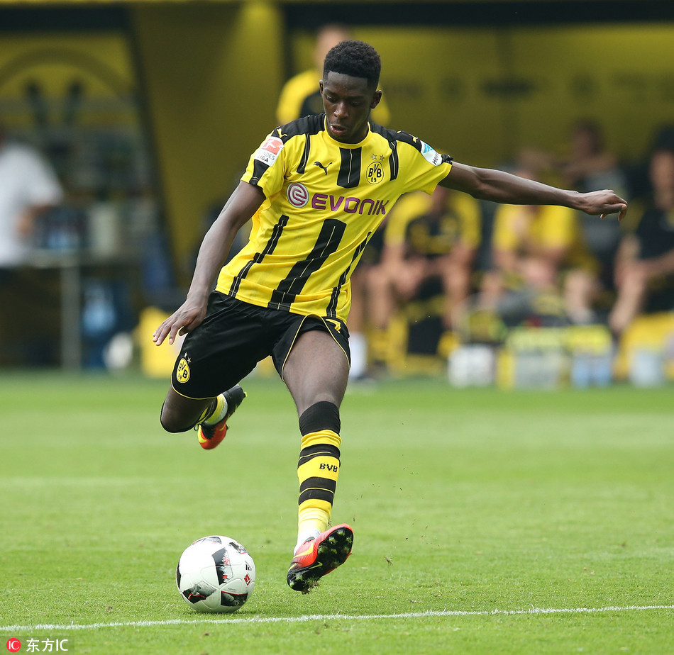 登贝莱射门瞬间