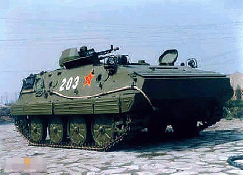 WZ523型6X6轮式装甲车图片