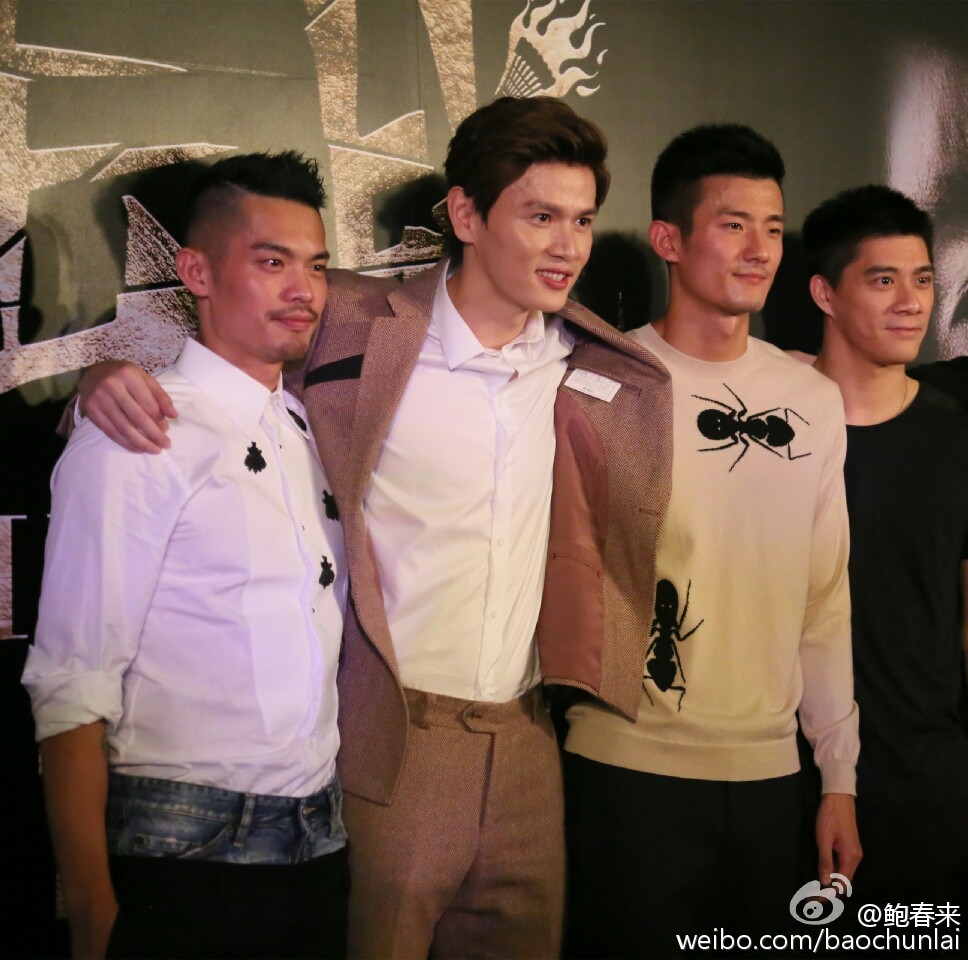 当天林丹,谌龙,傅海峰,刘国梁等运动明星为好友鲍春来站台亮相红毯