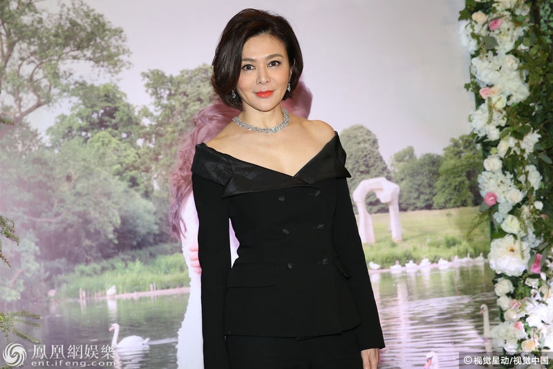 刘嘉玲关之琳受邀出席婚礼