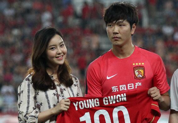 金英权转会欧洲希望渺茫 或以租借形式送走