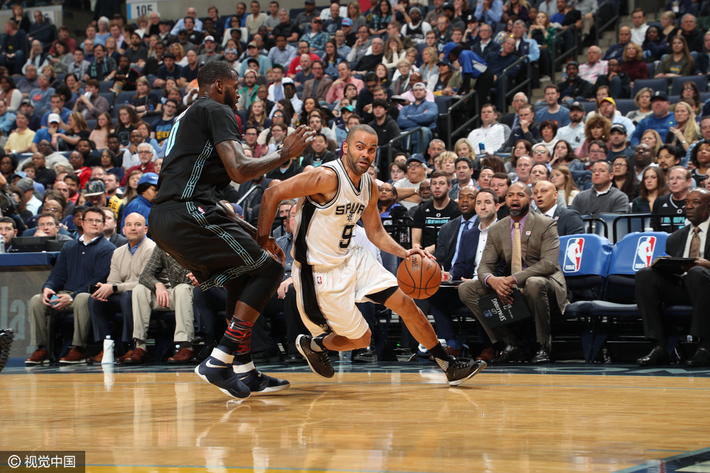 灰熊逆转马刺莫兰特关键抢断奠定胜局