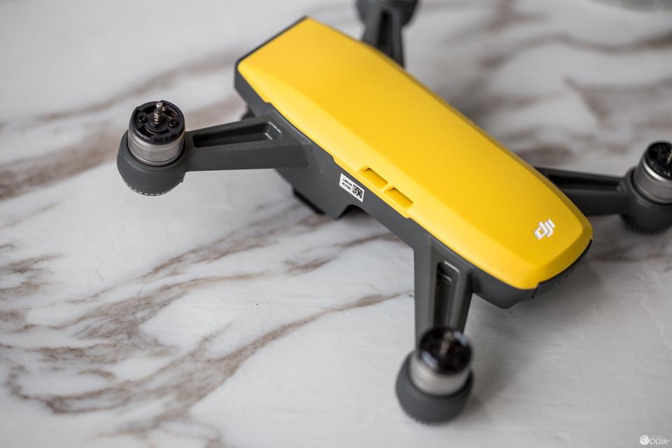 犹如特技的手势控制,大疆 dji 晓 spark图赏