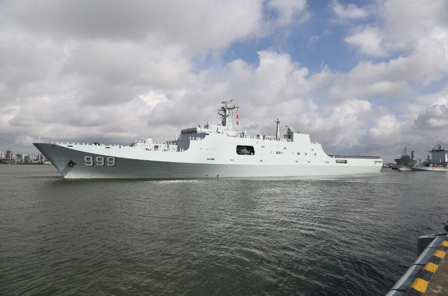 中国首个海外军事基地成立 最大作战舰艇满载起航