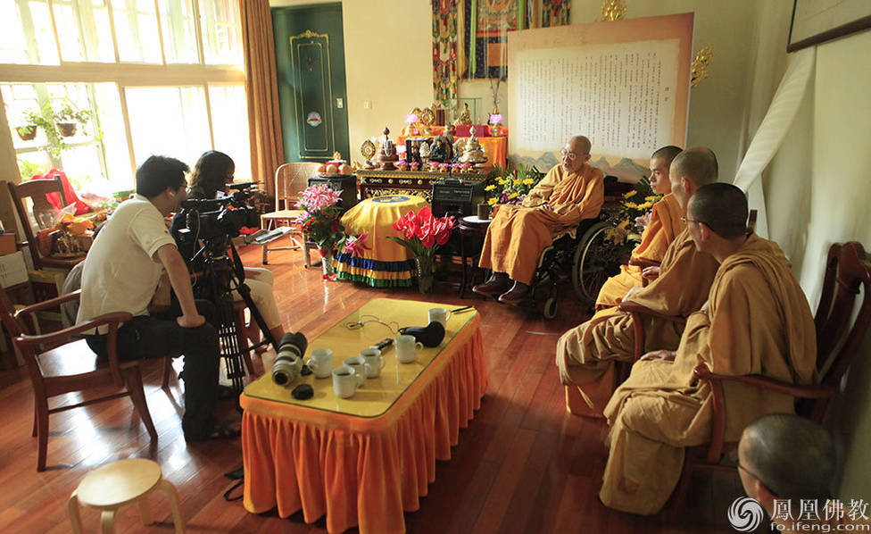 追忆:一代高僧智敏上师慈容再现