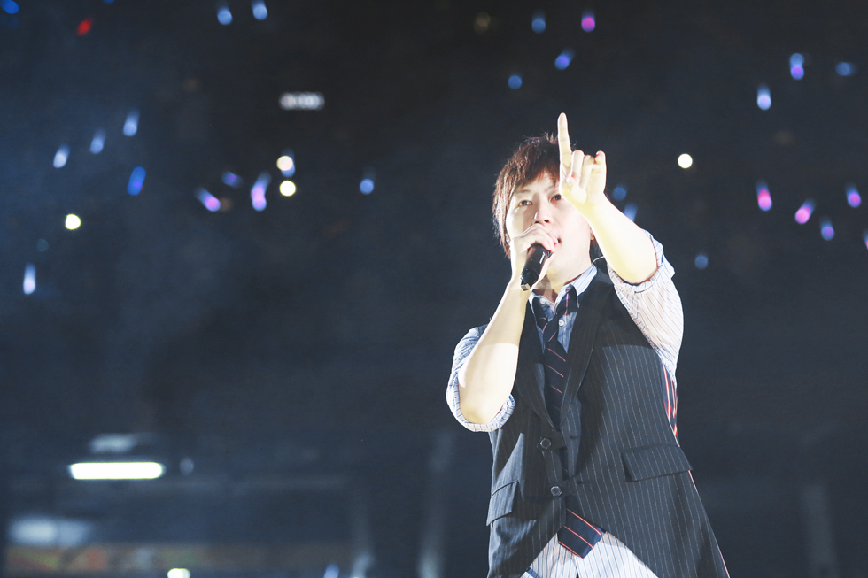 五月天四登鸟巢燃爆现场 阿信聊初恋遭歌迷破梗