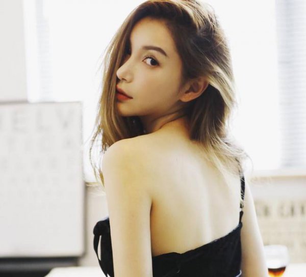 李雨桐自曝曾被薛之谦骗怀孕:让他爸爸有个孙子抱