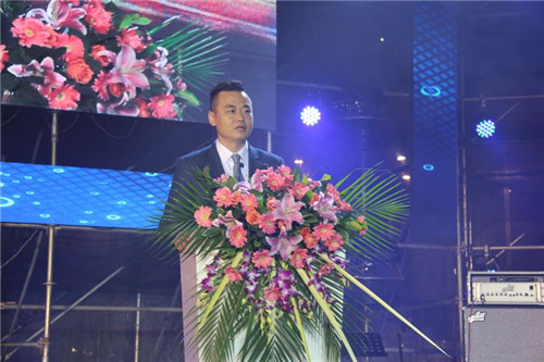 全景万达商管集团西安区域高新商管公司总经理杨飞讲话 万达商业地产