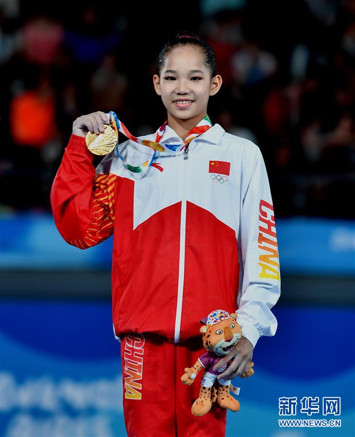 青奥会体操中国选手唐茜靖平衡木夺冠