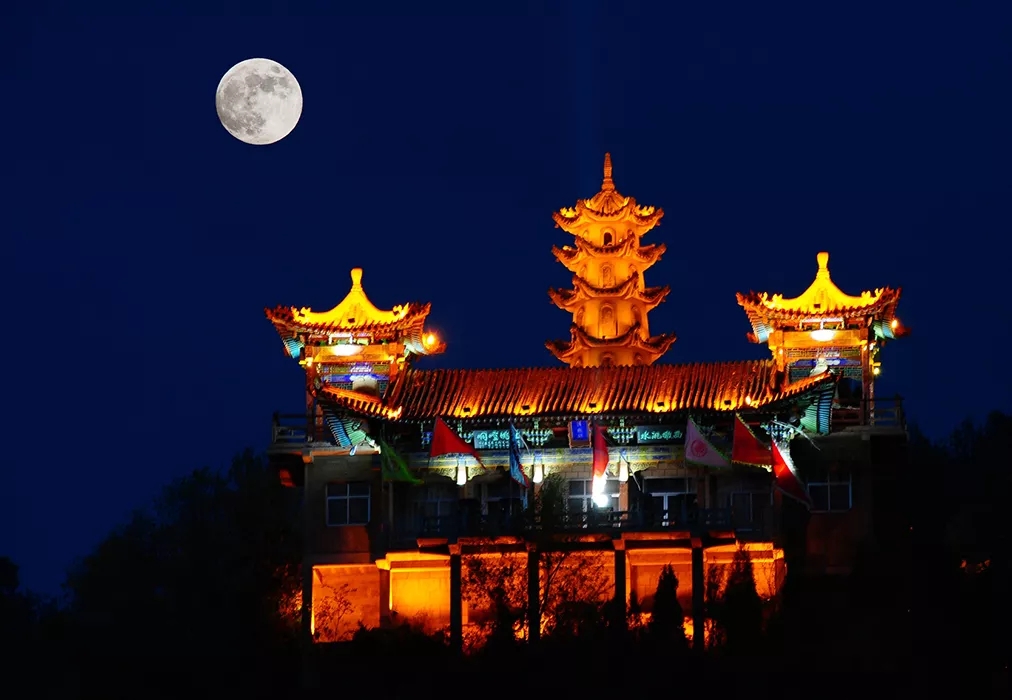 甘肃临洮岳麓山灯会图片