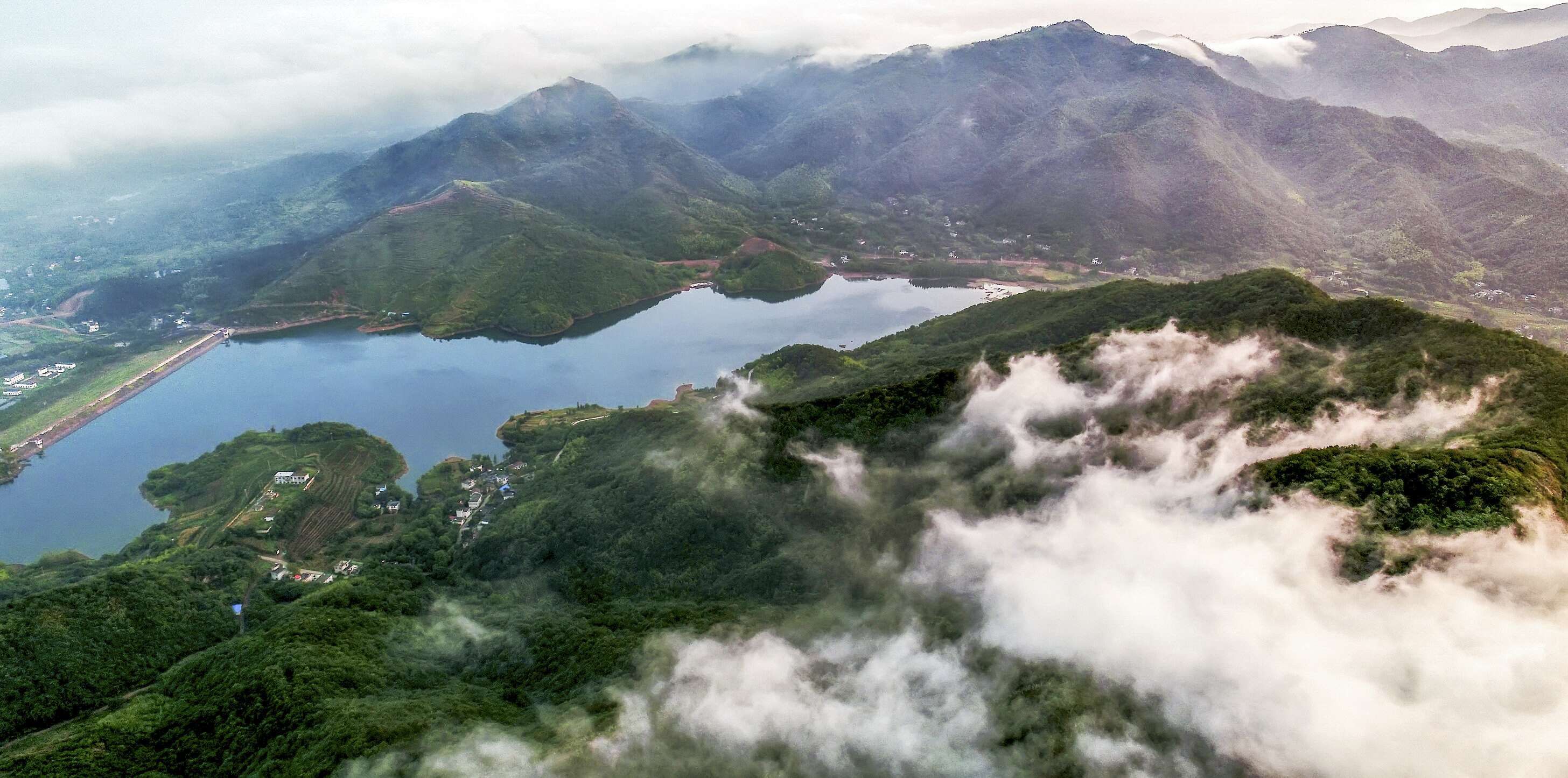 庐江县第十一届茶文化旅游节暨"万人游庐江"活动 新闻发布会召开_安徽
