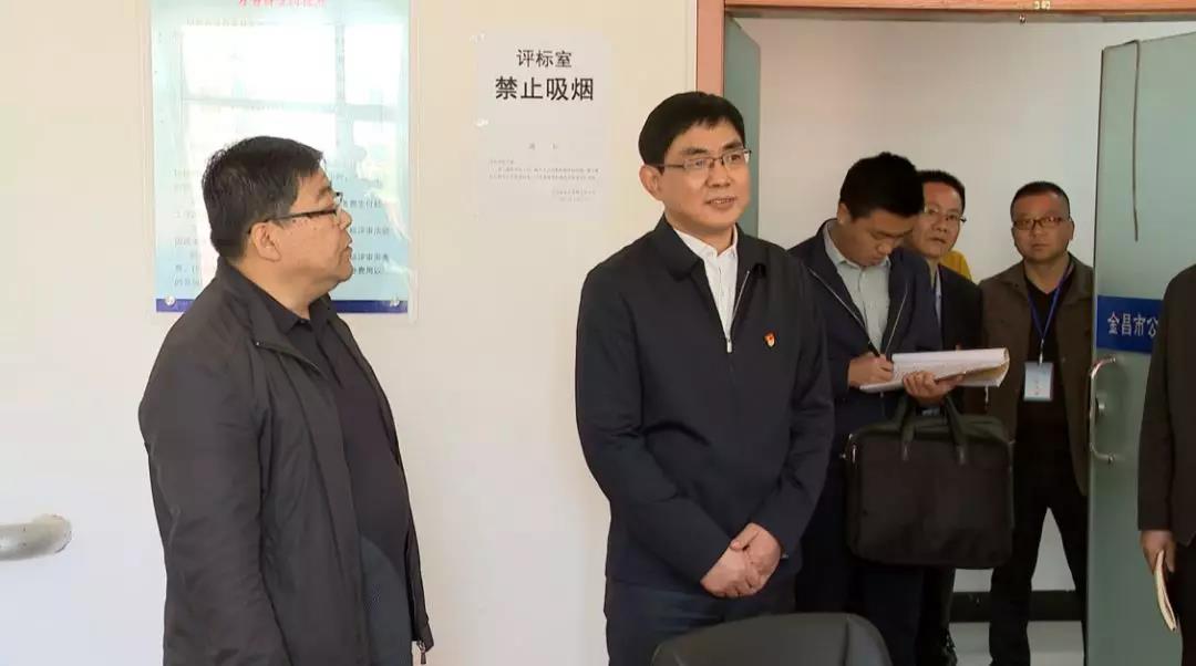 杨建武:不断优化政务服务 着力提升群众满意度_甘肃频道_凤凰网