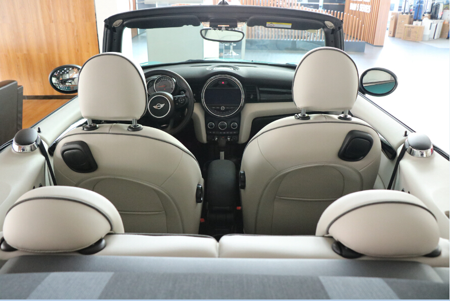 全体注意minicabrio现已到店