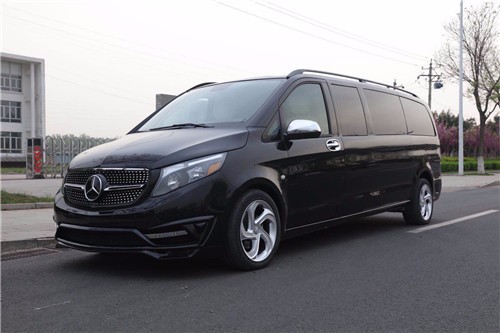 最新款进口奔驰维特斯加长美杜莎女王