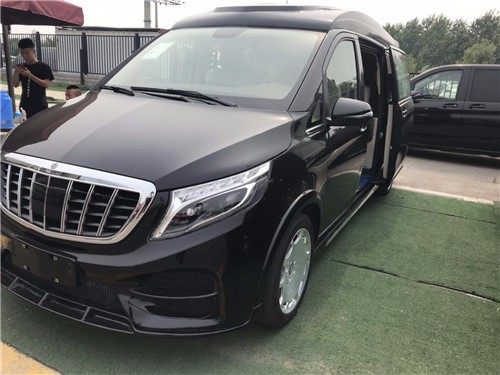 豪华mpv之迈巴赫vs680行货