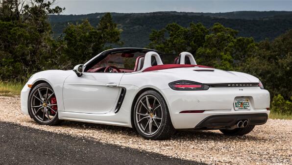 60万豪华跑车保时捷718两座硬顶两门跑