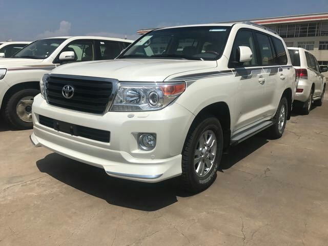 丰田酷路泽4500中东版柴油版69万起促销