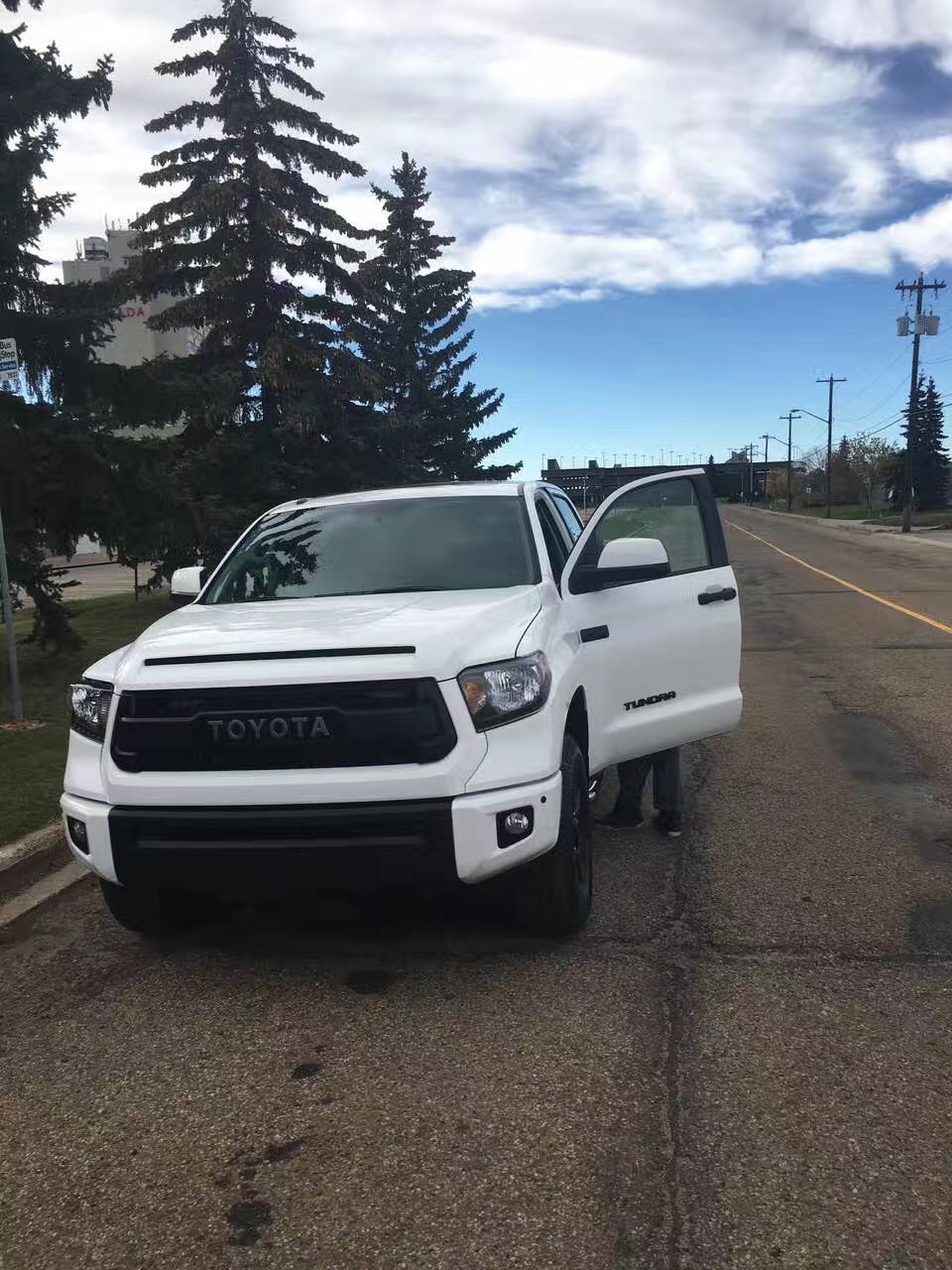 皮卡中的佼佼者17款丰田坦途惊喜热销