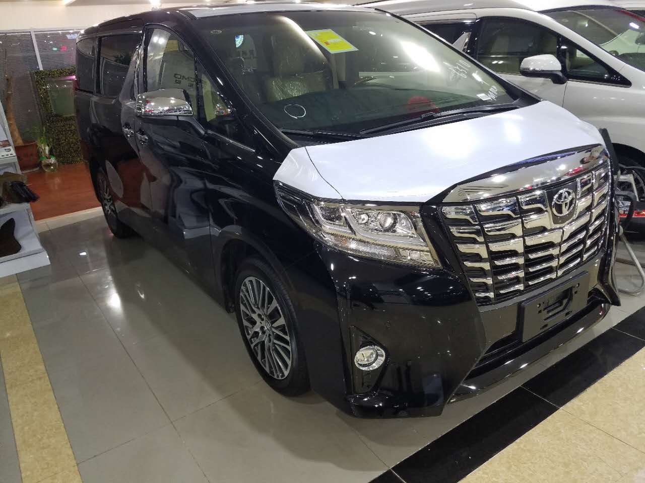 18款丰田埃尔法 商务王者座驾巅峰让利