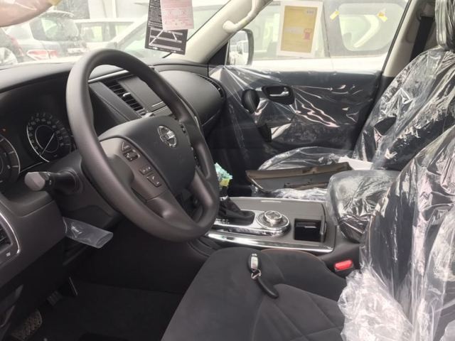 途乐xe内饰兼具了舒适性和功能性,仍然为三排座车型.