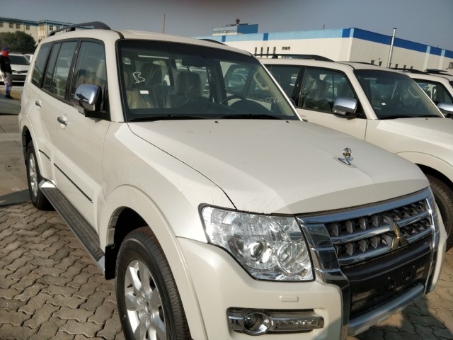 18款帕杰罗v97中东版 3.8l/v6七座报价