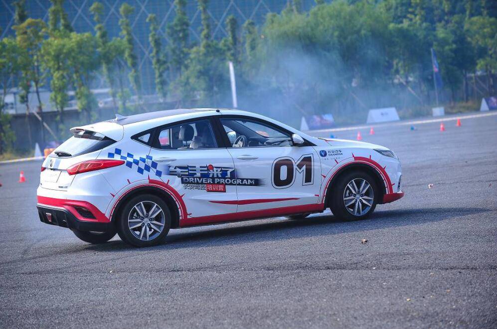 长安汽车征战杭州 