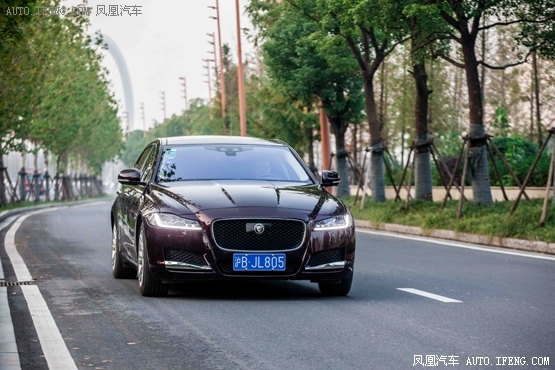 与全新捷豹XFL短暂而