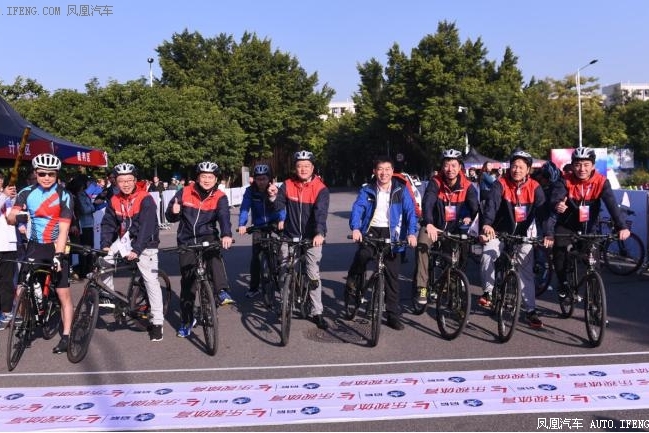 千人骑行赛广州收官 