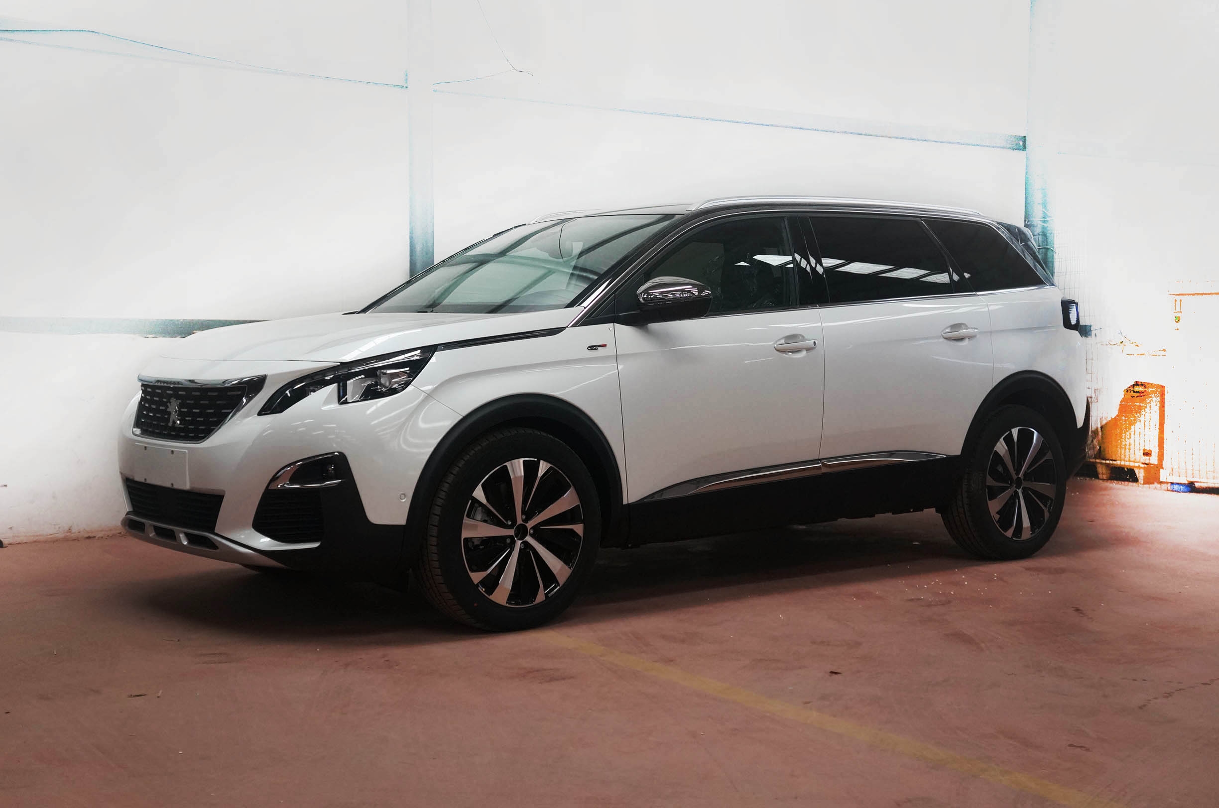 东风标致5008无伪图