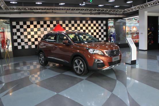 东风标致4008试驾