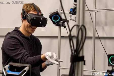 Acura打动扎克伯格